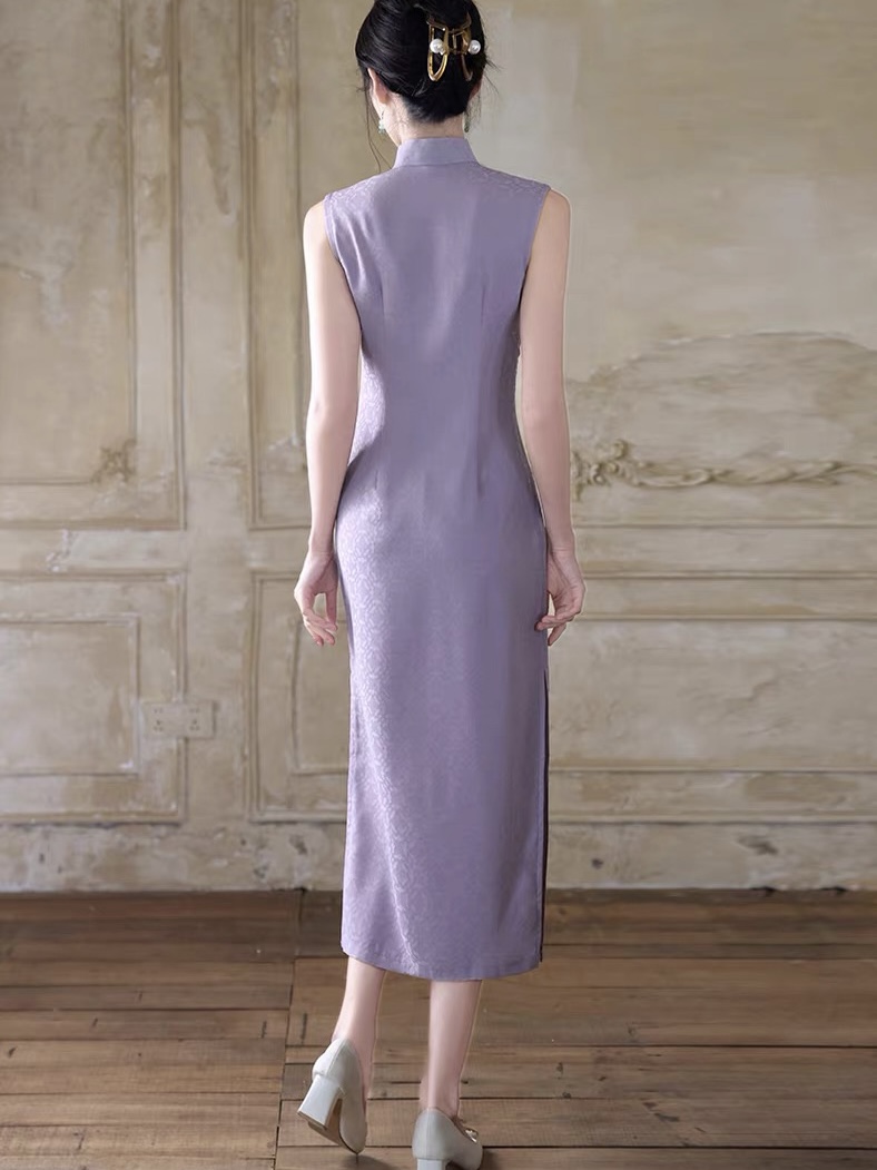 Han Zi Sleeveless Cheongsam