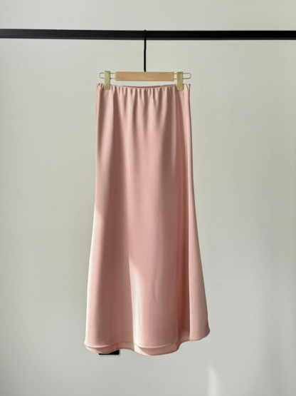 Moly Satin Skirt (Discounted-M Size)
