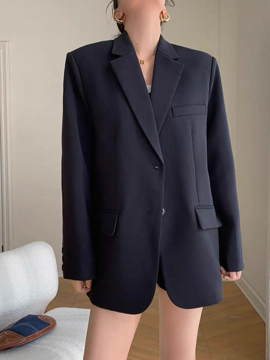 Xandriana Flap Collar Padded Shoulder Blazer