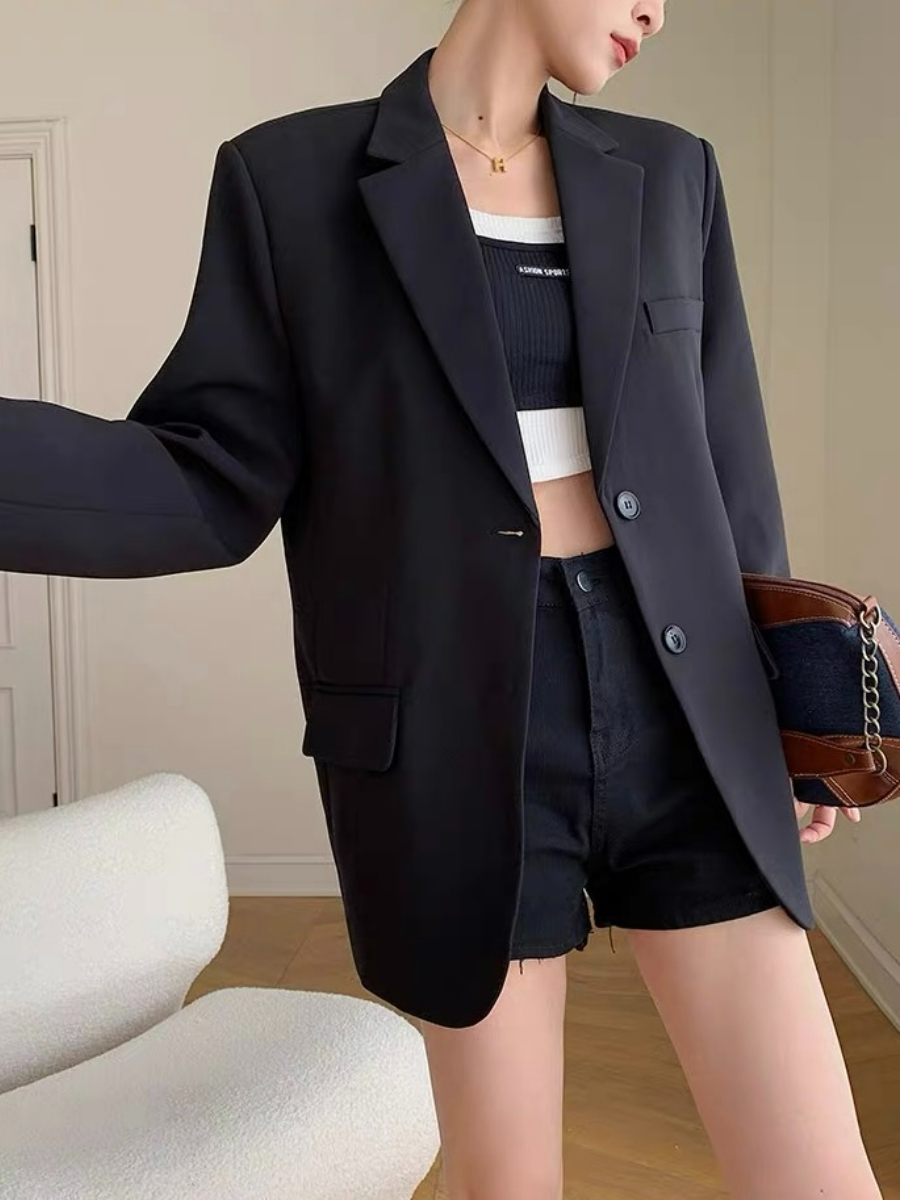 Xandriana Flap Collar Padded Shoulder Blazer