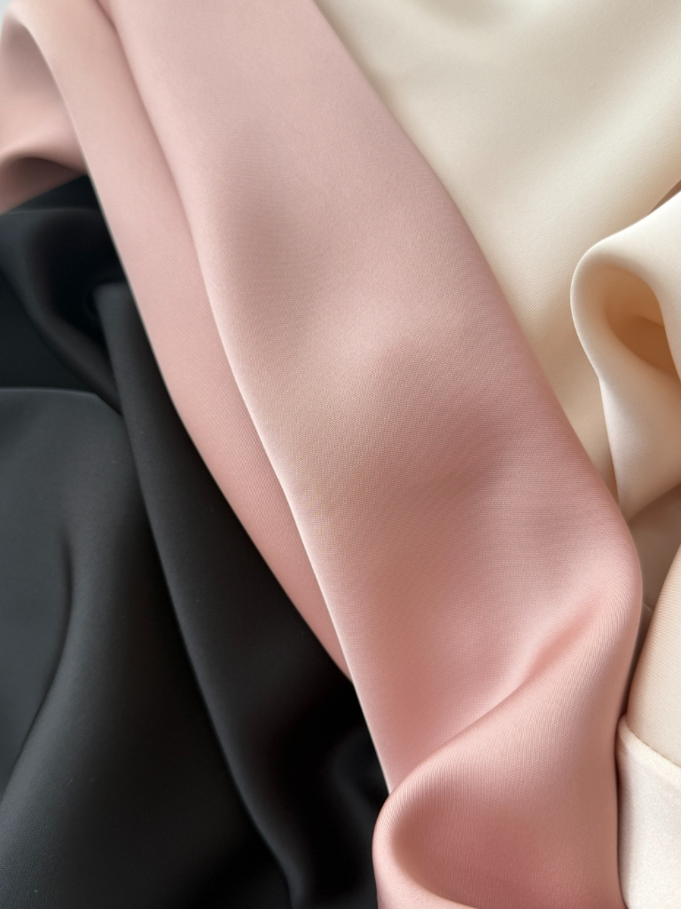 Moly Satin Skirt (Discounted-M Size)