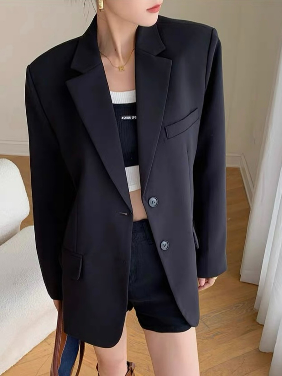 Xandriana Flap Collar Padded Shoulder Blazer