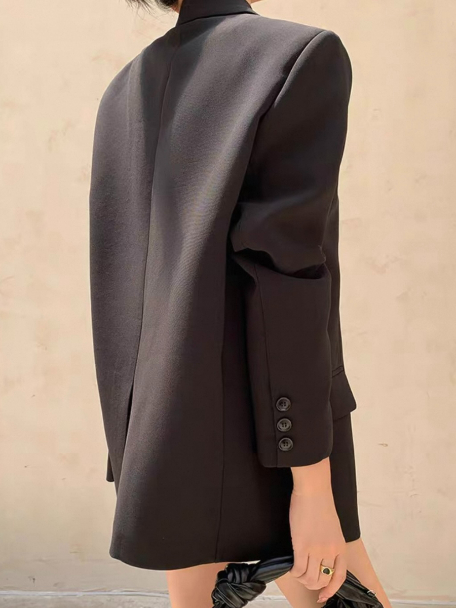 Xandriana Flap Collar Padded Shoulder Blazer