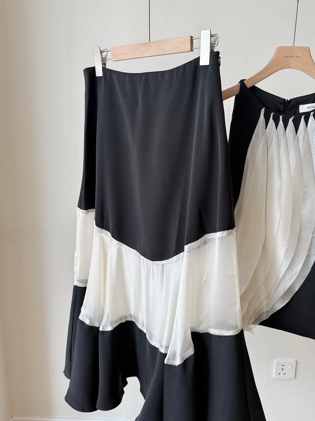 Moonrya Sheer Hem Panel Maxi Skirt