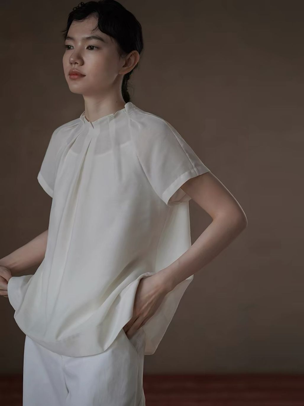 Harlyn Linen Blend Gathered Neck Top