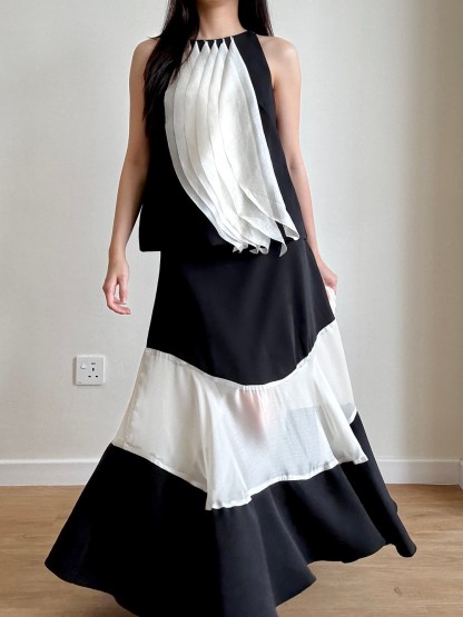 Moonrya Sheer Hem Panel Maxi Skirt