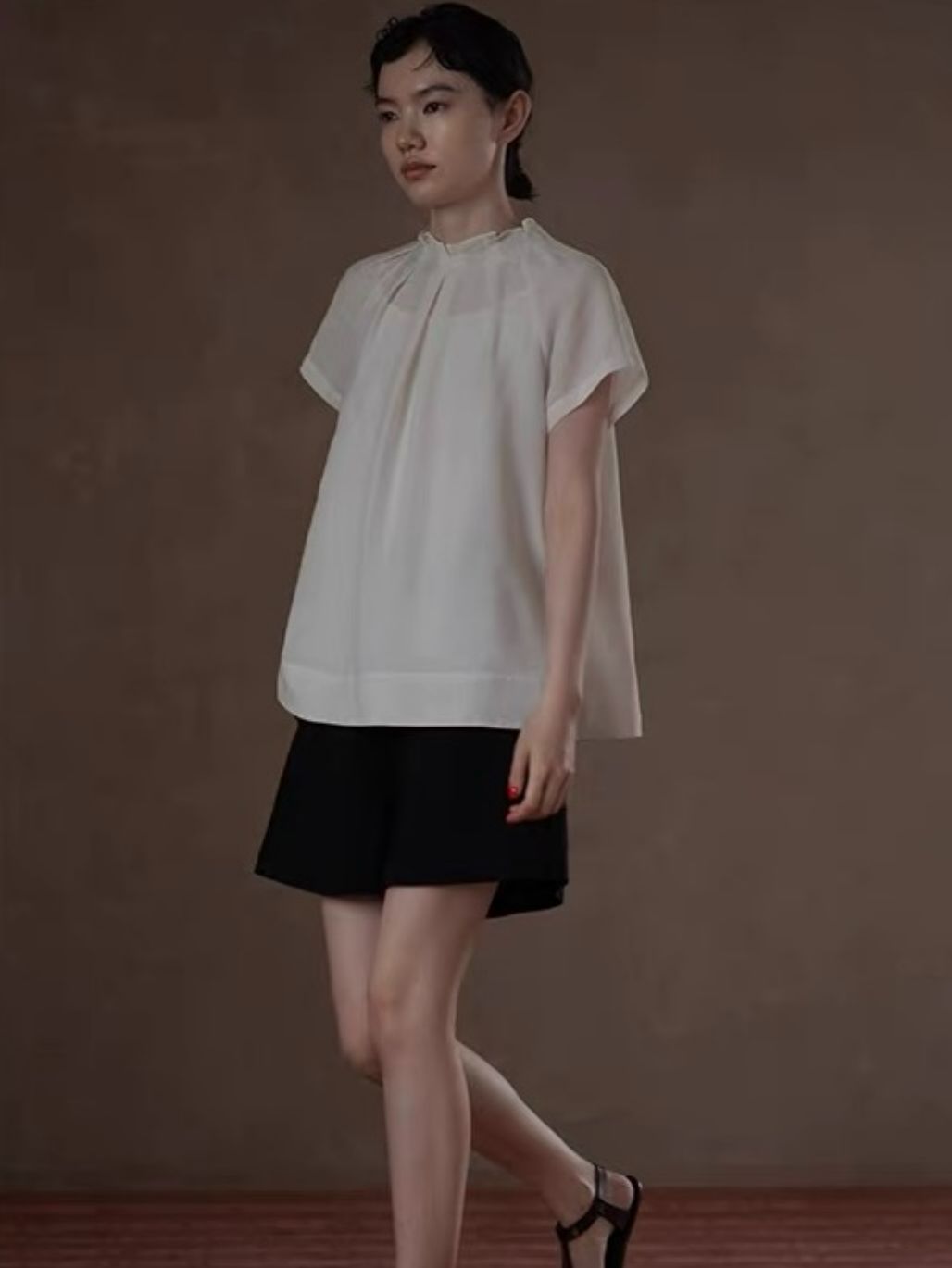 Harlyn Linen Blend Gathered Neck Top