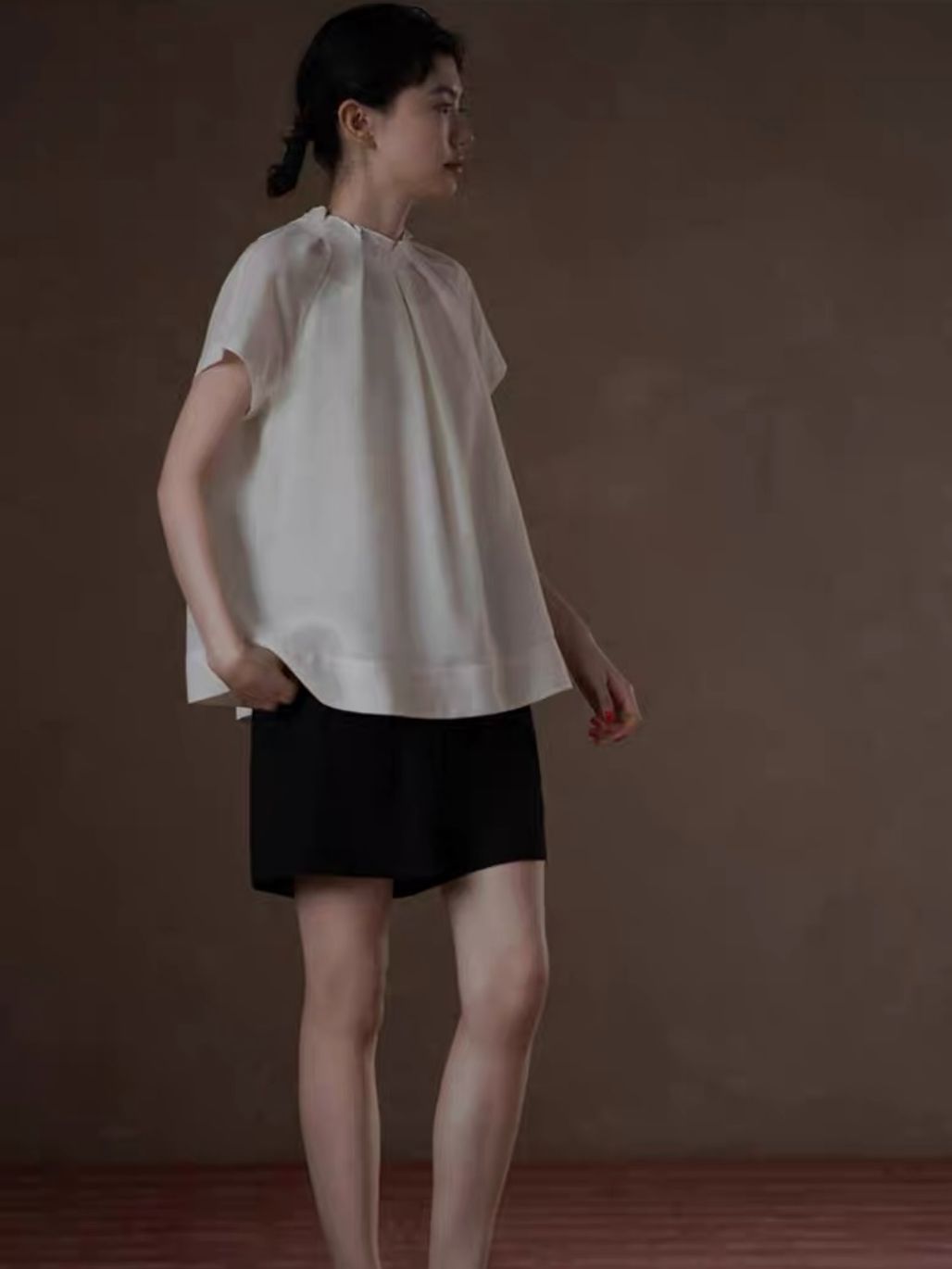 Harlyn Linen Blend Gathered Neck Top