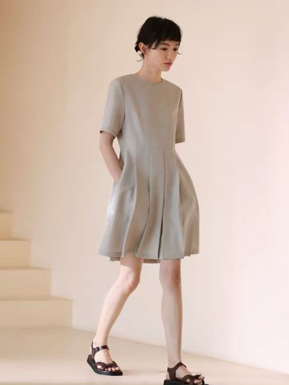 Heidy Textured Pleated Dress