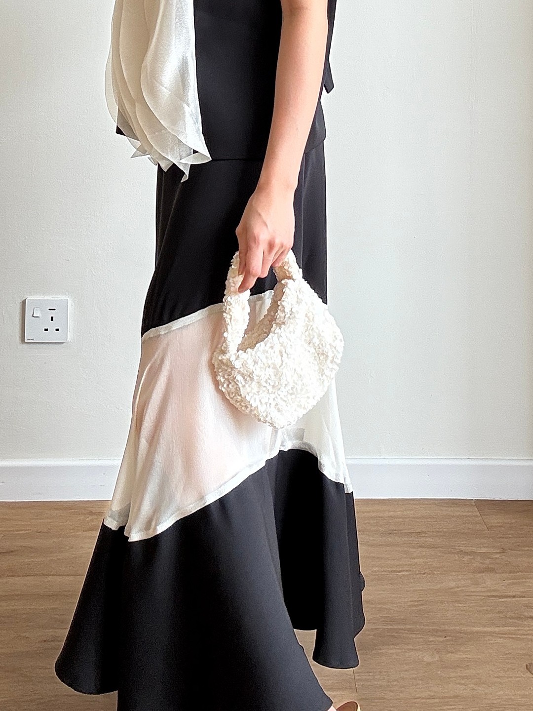 Moonrya Sheer Hem Panel Maxi Skirt