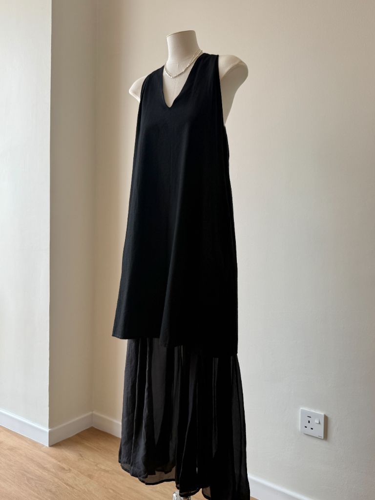 Veya Halter Neck sheer Flare Dress