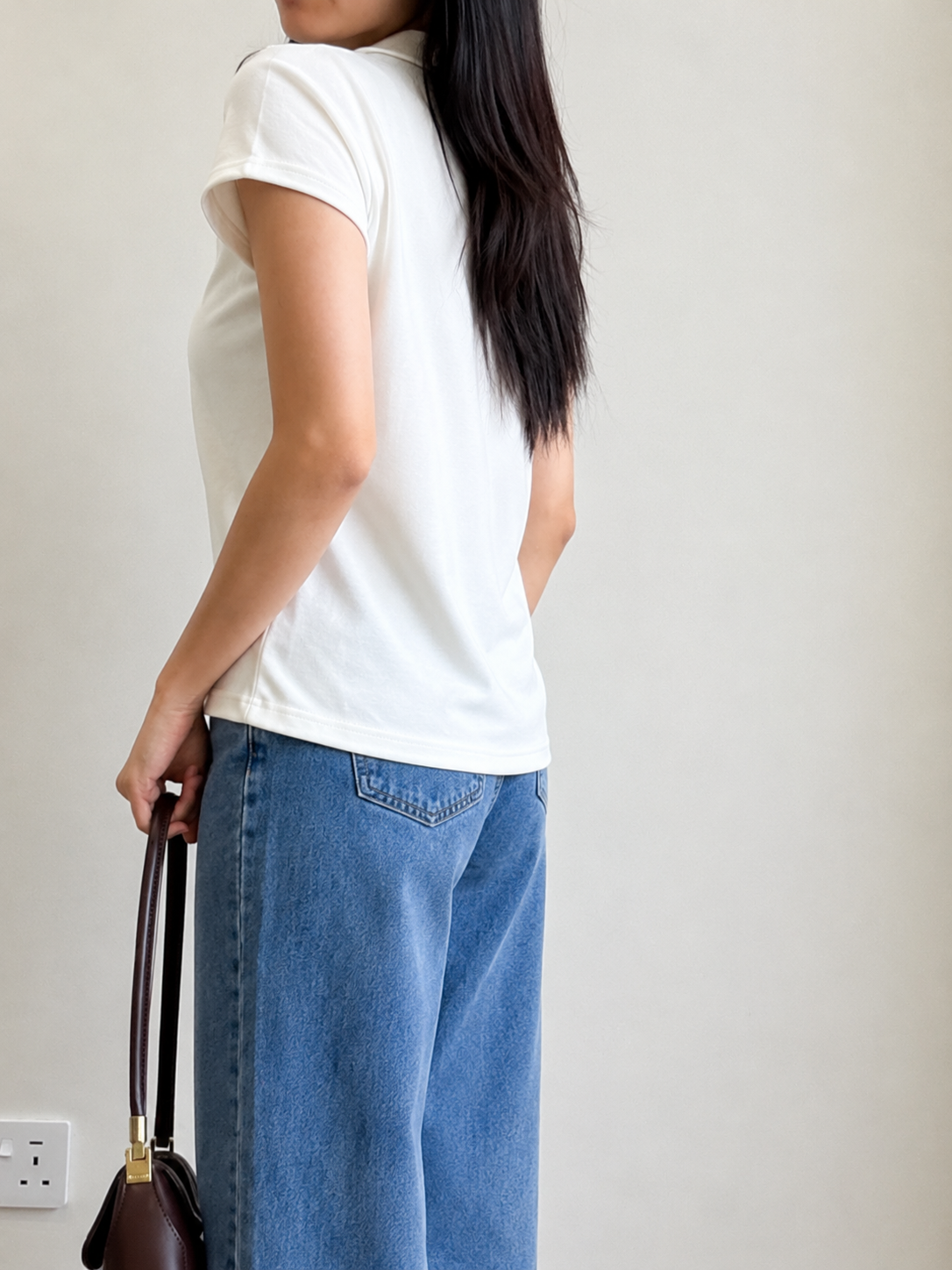 Neveah Buttoned Collar Top