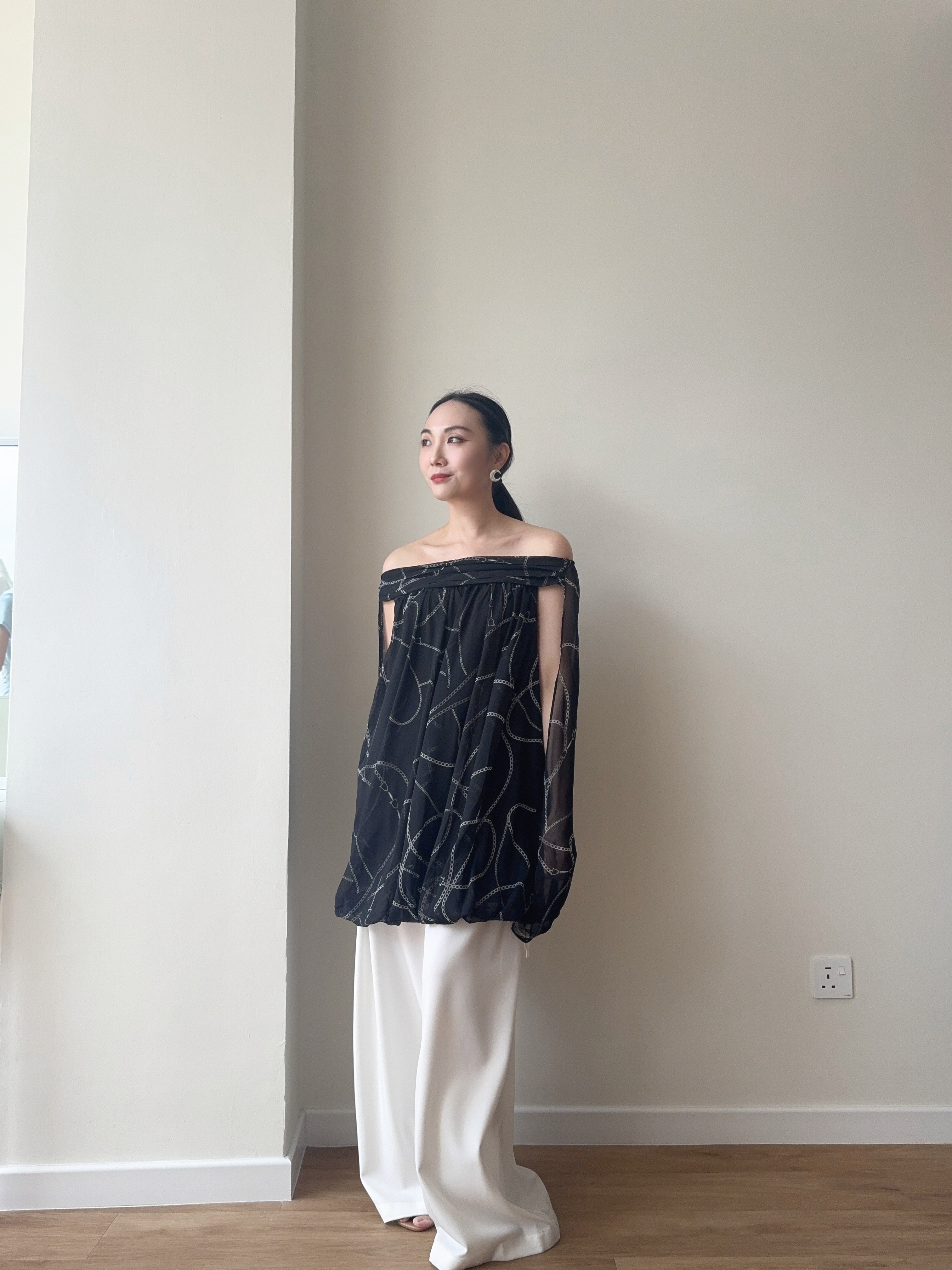 Wanessa Off Shoulder Flowy Top