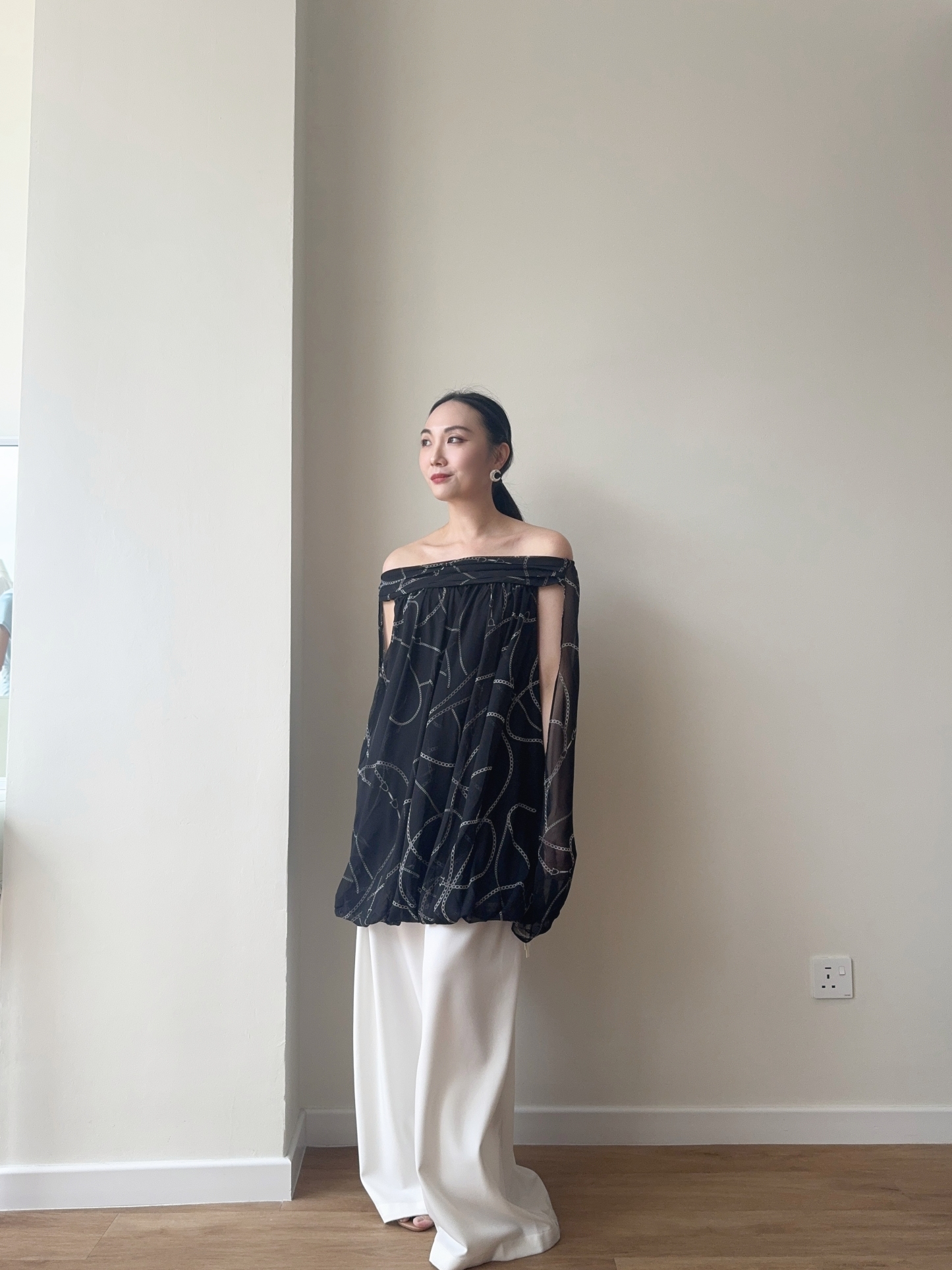 Wanessa Off Shoulder Flowy Top