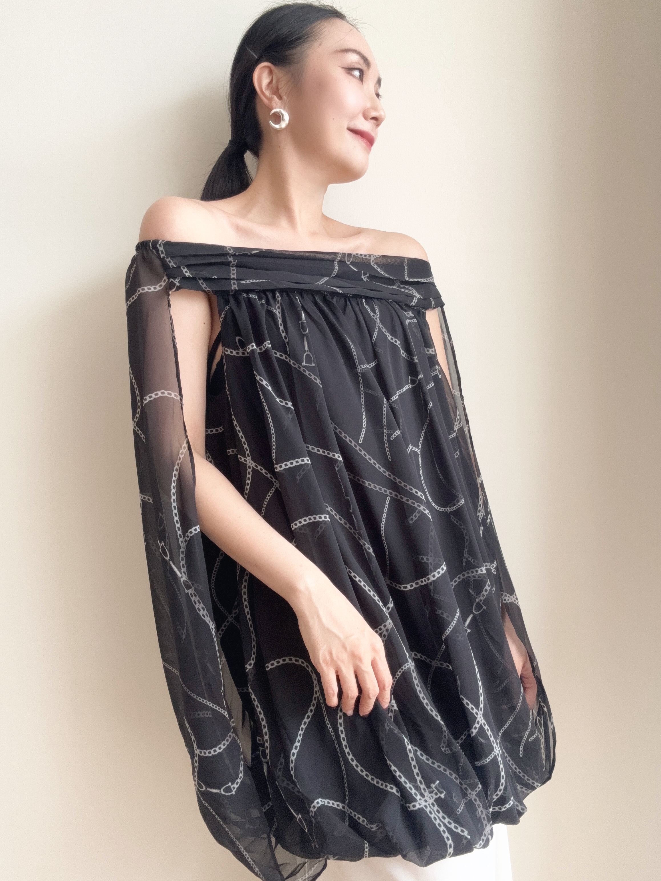 Wanessa Off Shoulder Flowy Top