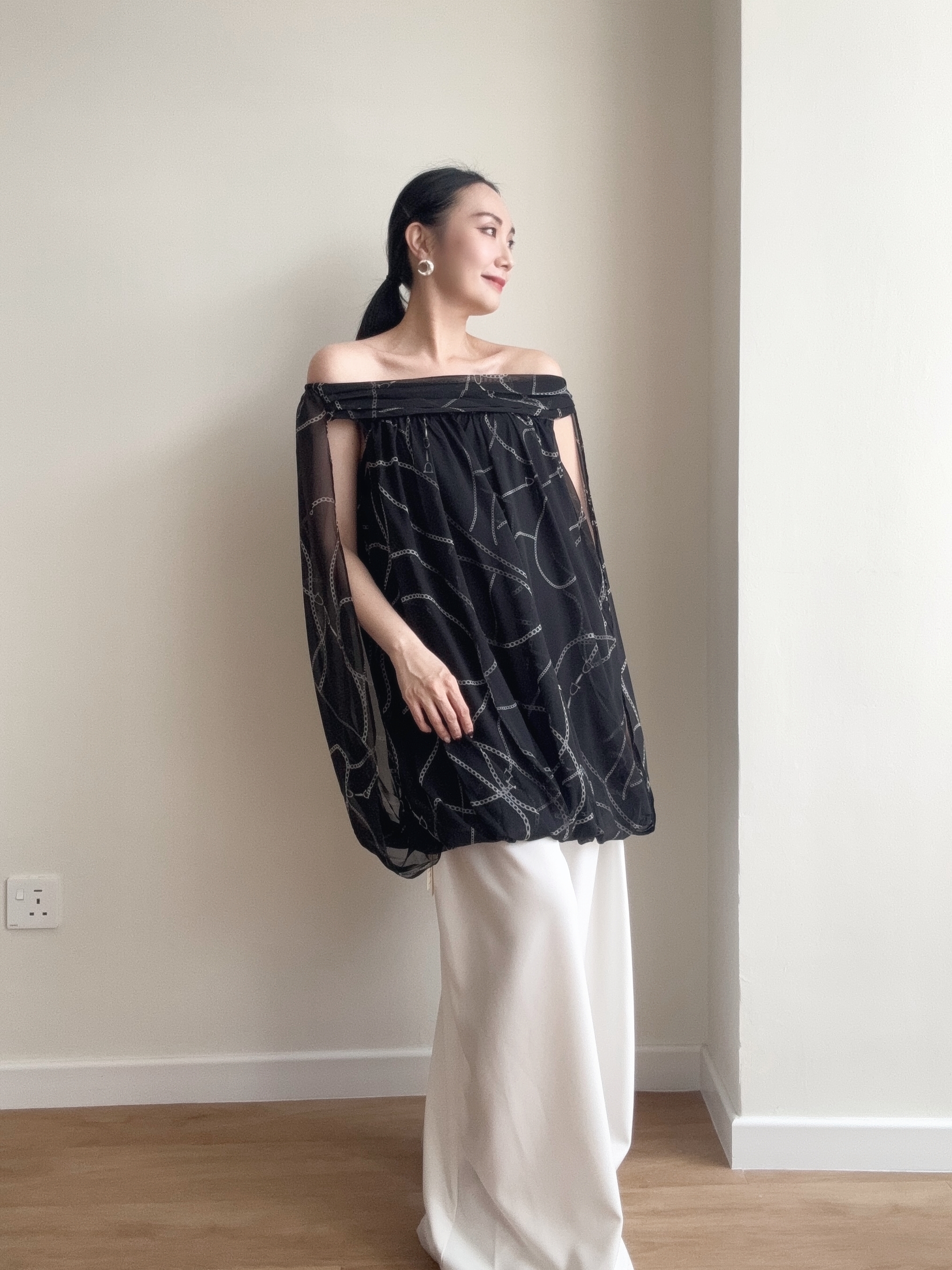 Wanessa Off Shoulder Flowy Top