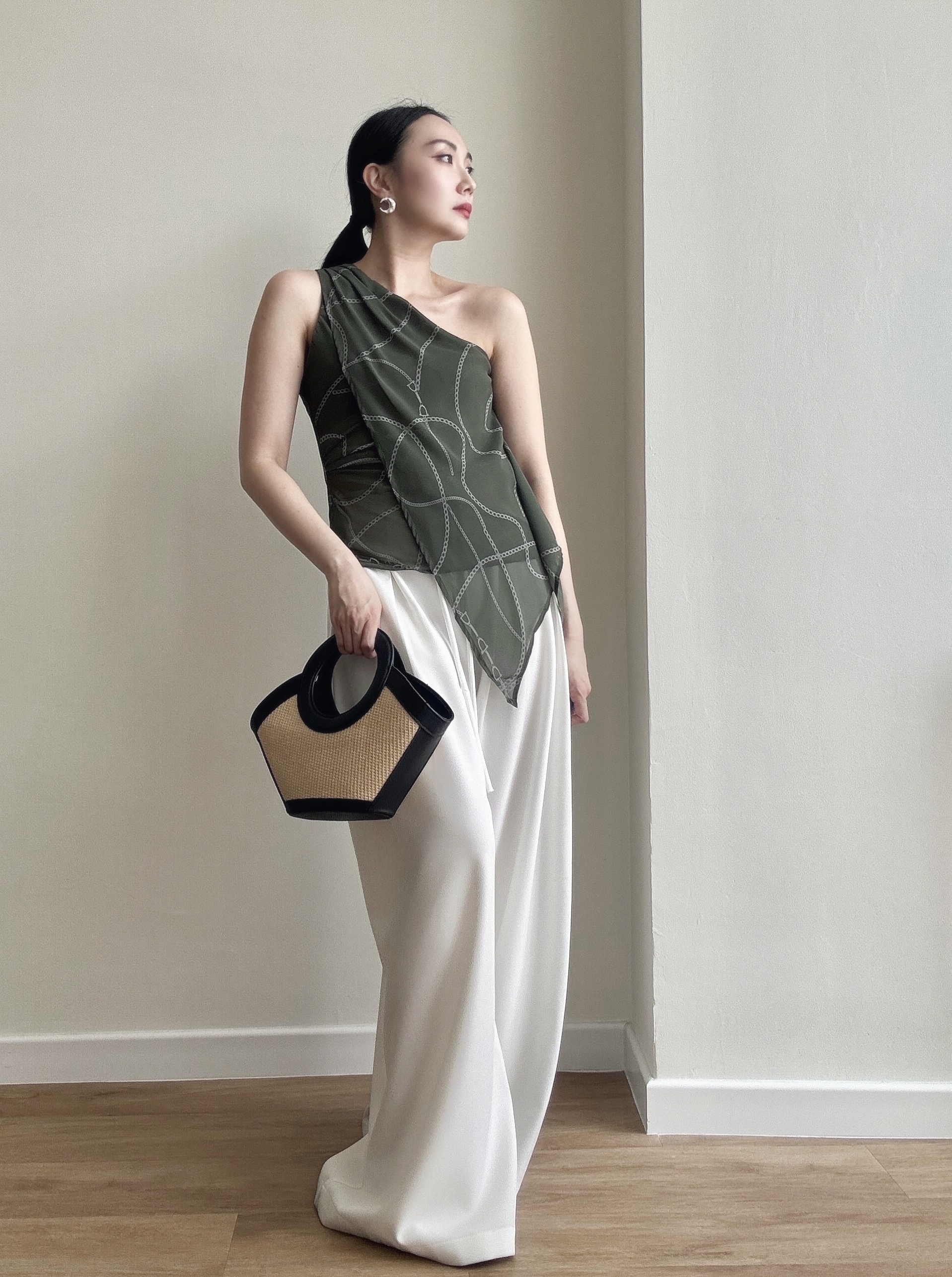 Wynna Graphic Print One Shoulder Top