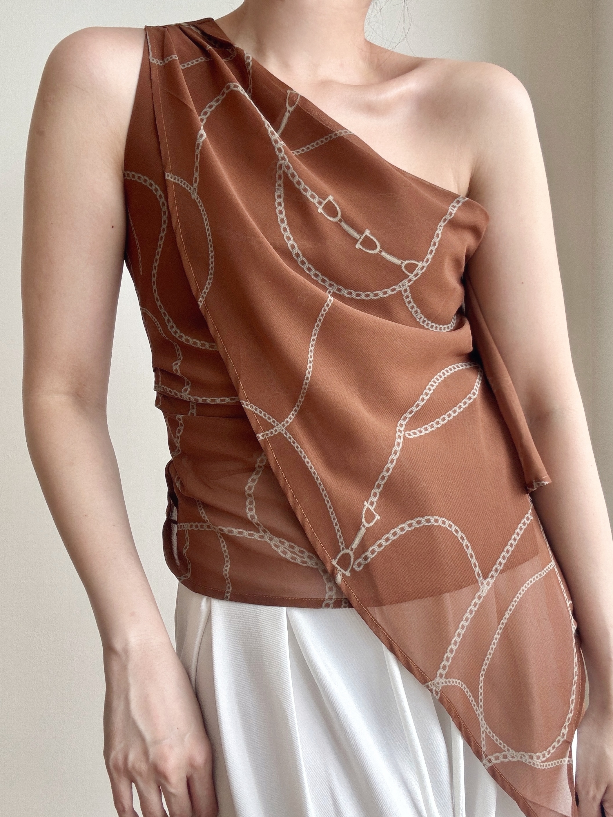 Wynna Graphic Print One Shoulder Top