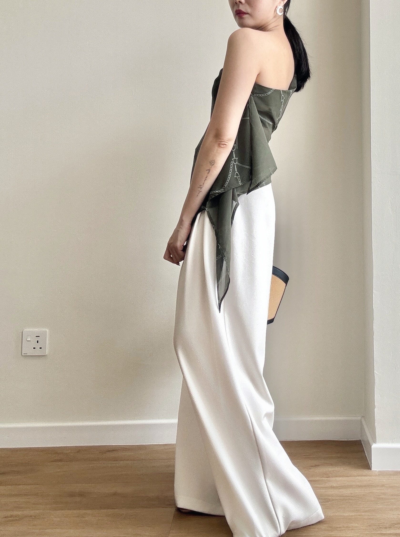 Wynna Graphic Print One Shoulder Top