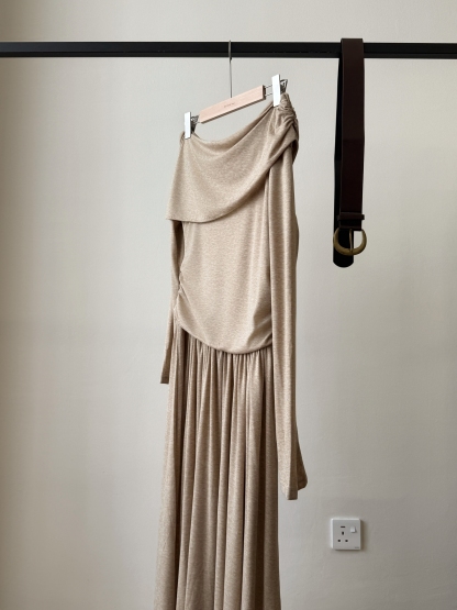 Winifred Off Shoulder Maxi Dress