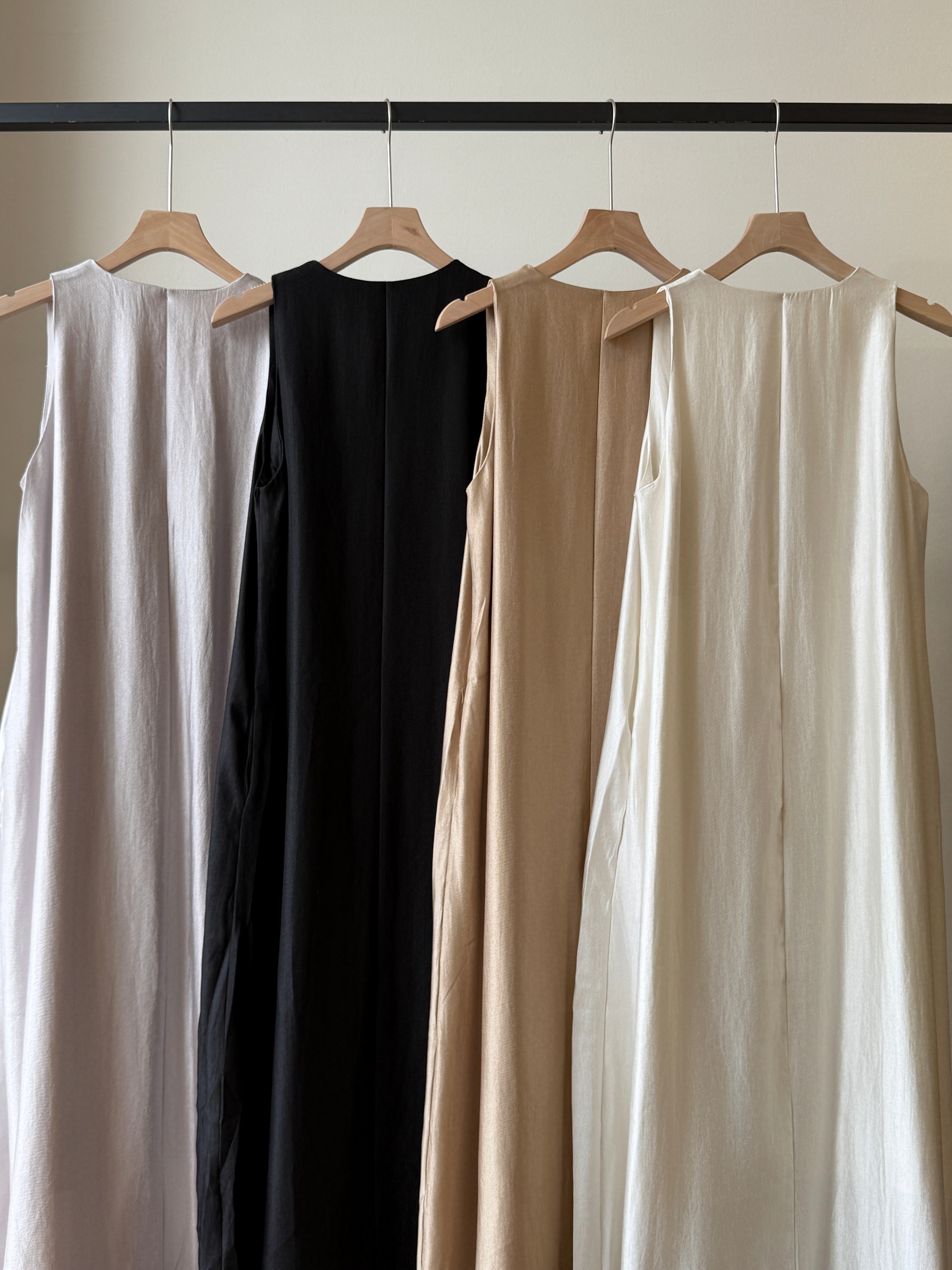 Wenda V-Neck Dress