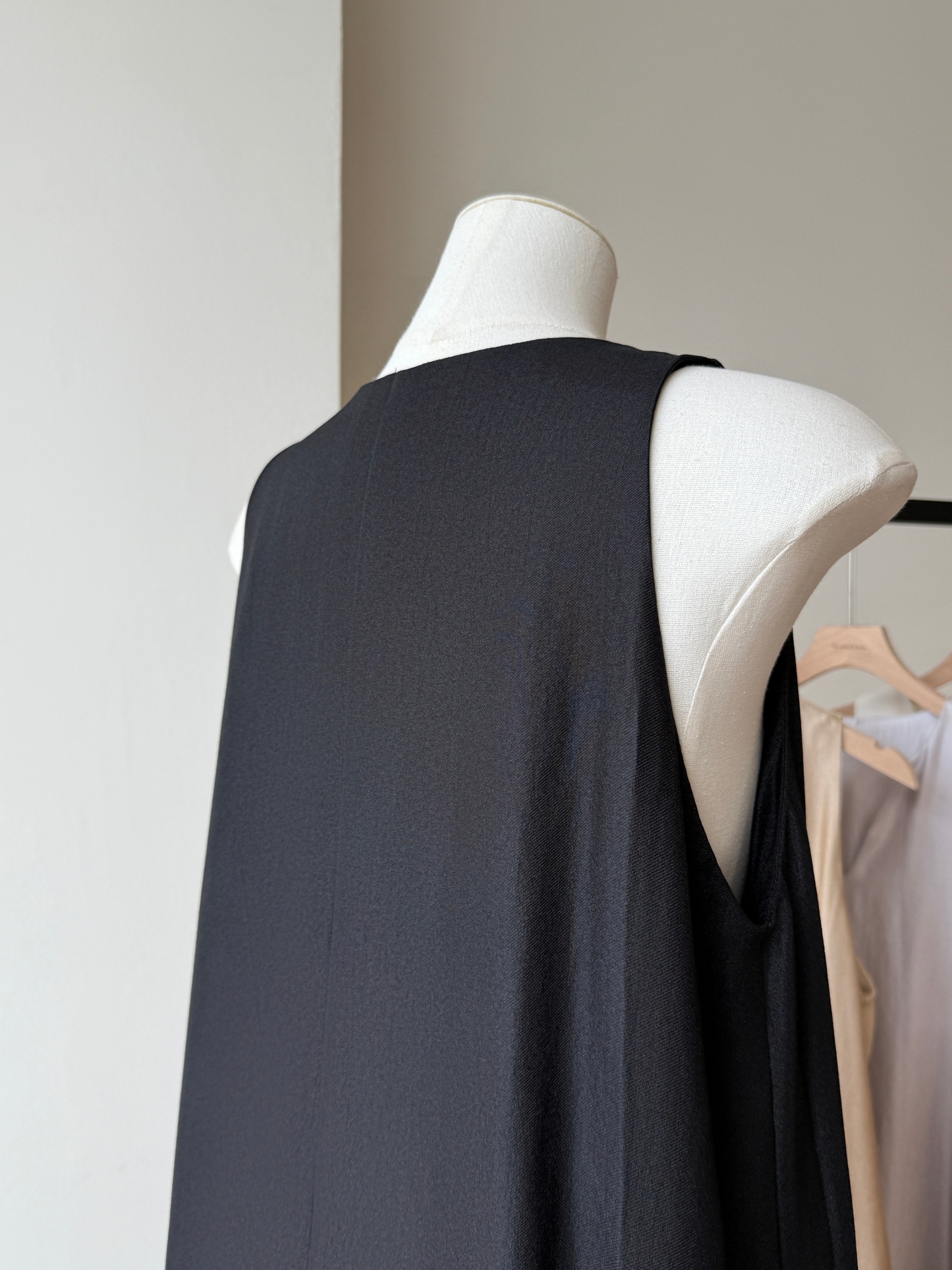 Wenda V-Neck Dress