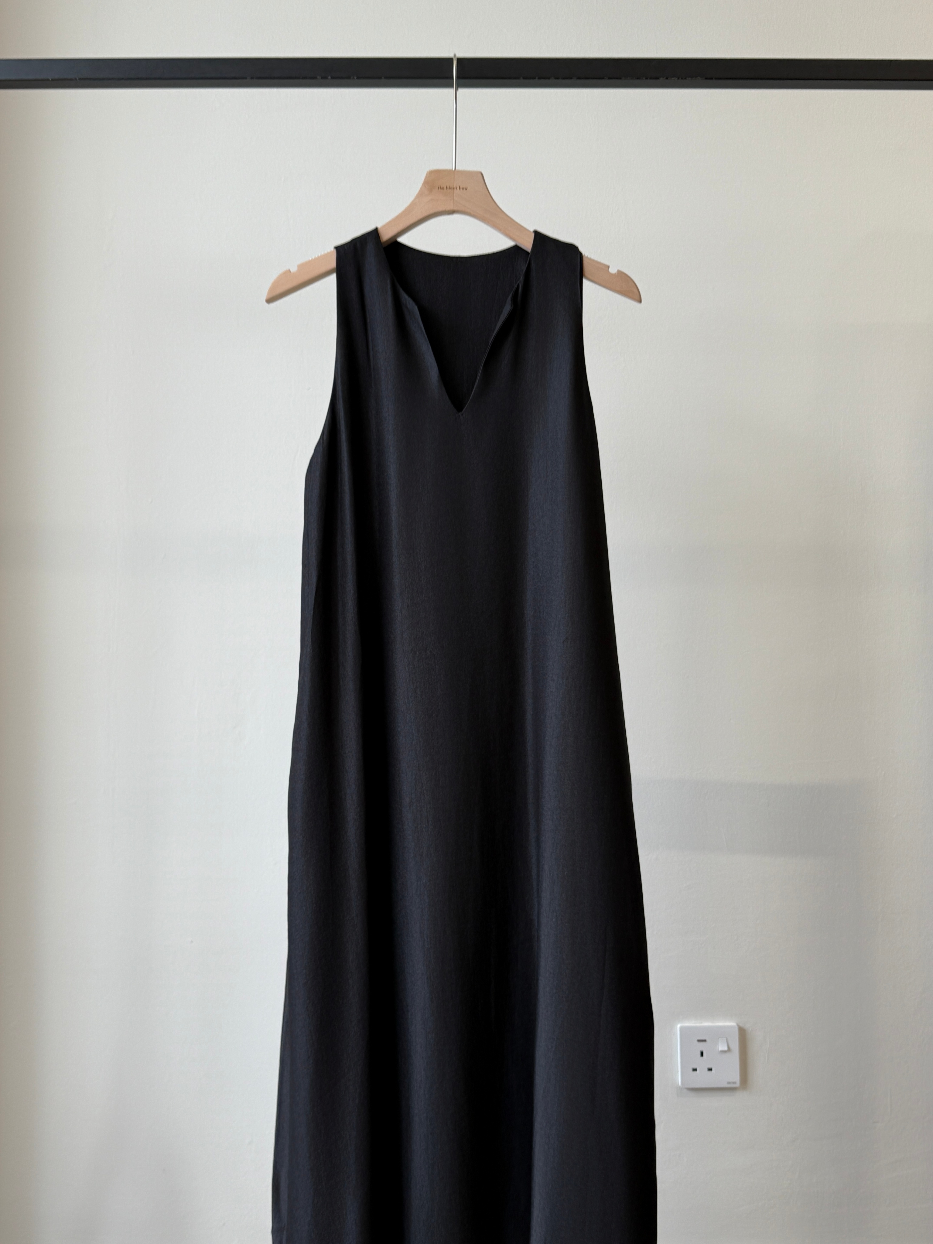 Wenda V-Neck Dress