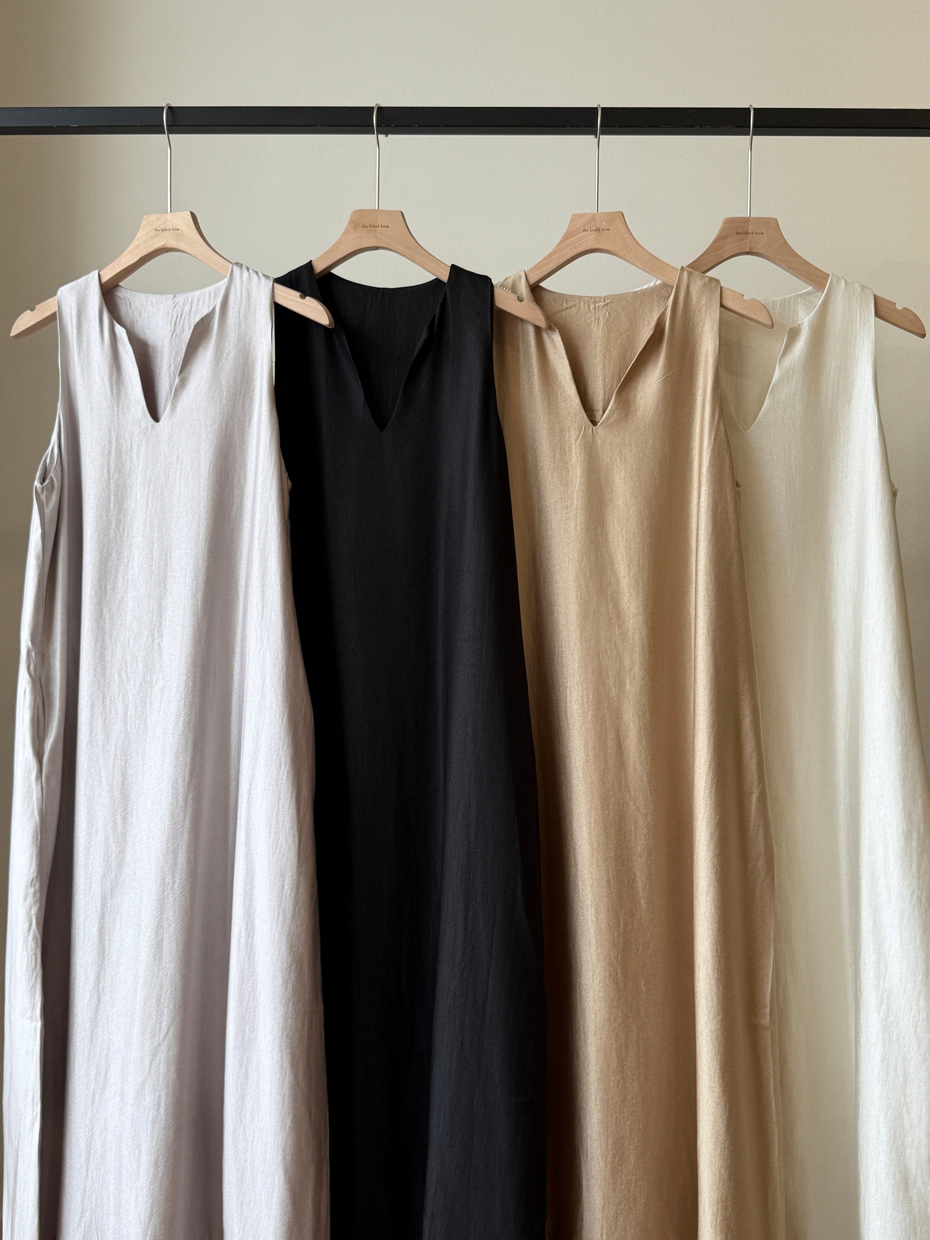 Wenda V-Neck Dress