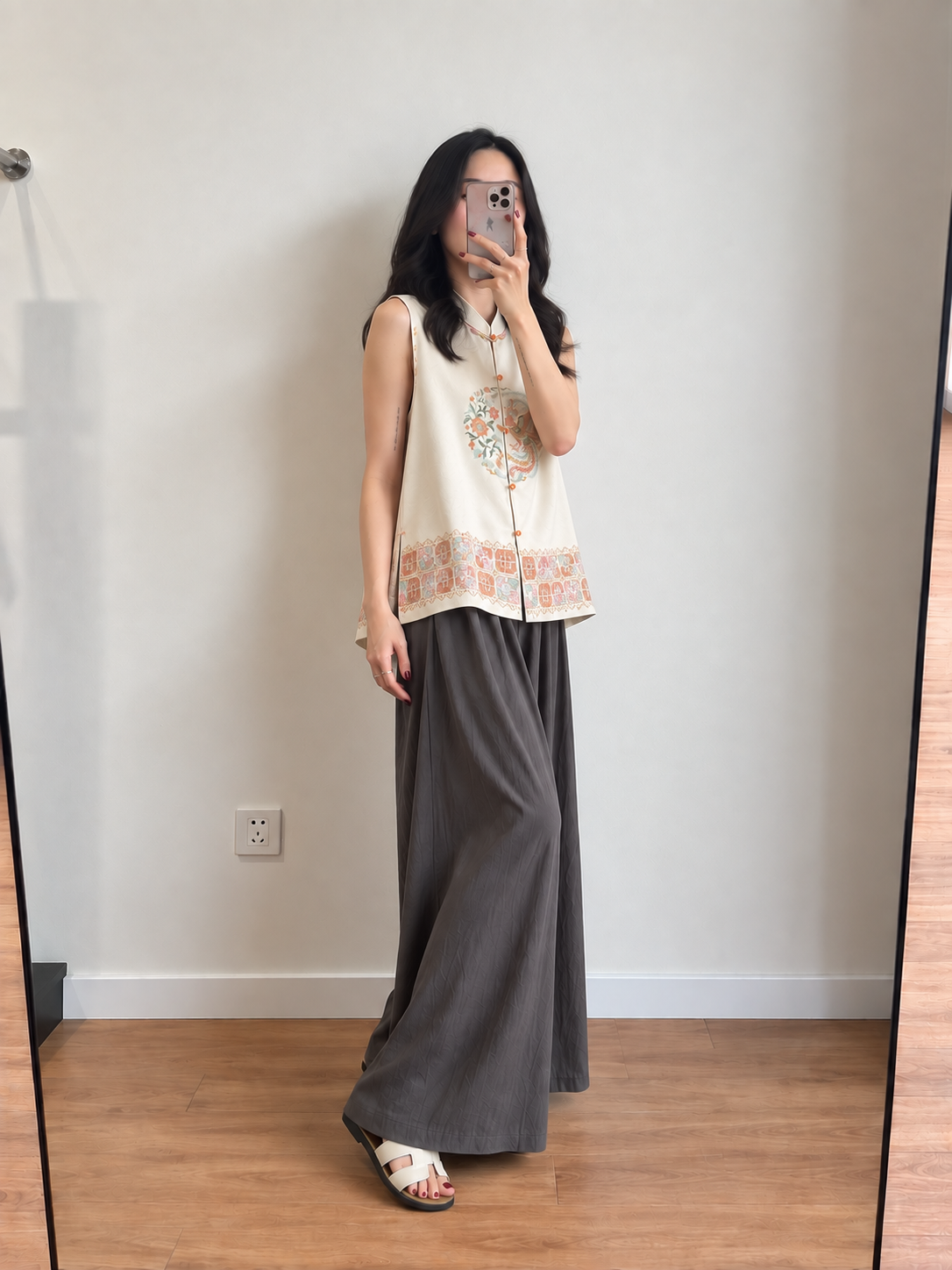 Yan Gang Flowy Wide Leg Pants