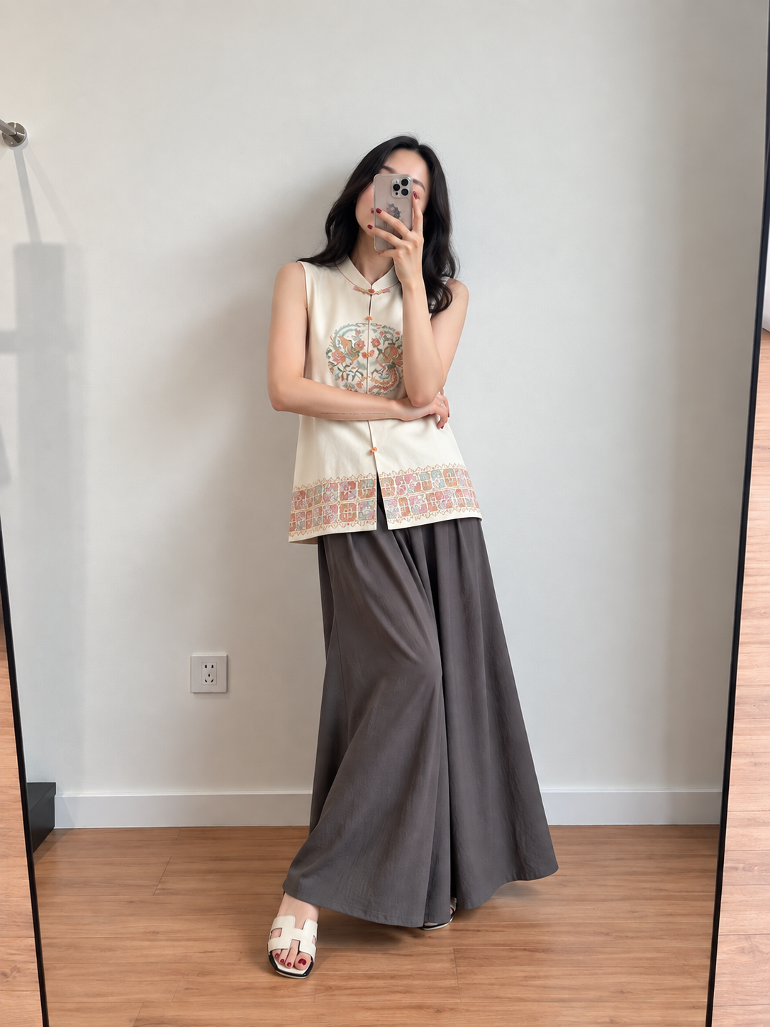 Yan Gang Flowy Wide Leg Pants