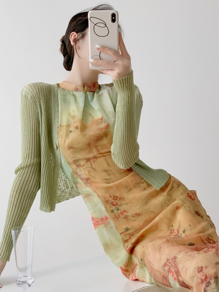 Yi Yi Cardigan-The Black Bow-