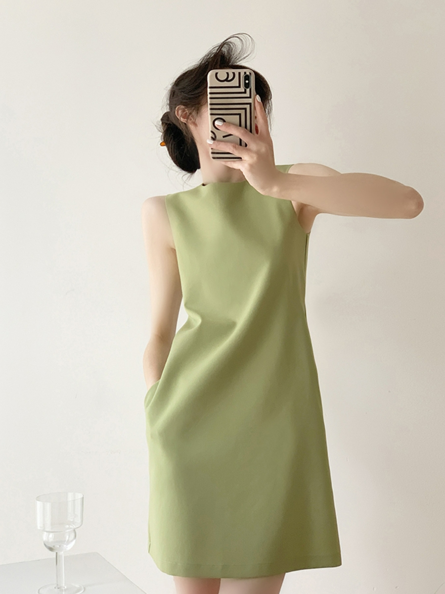Melani Shift Dress-The Black Bow-