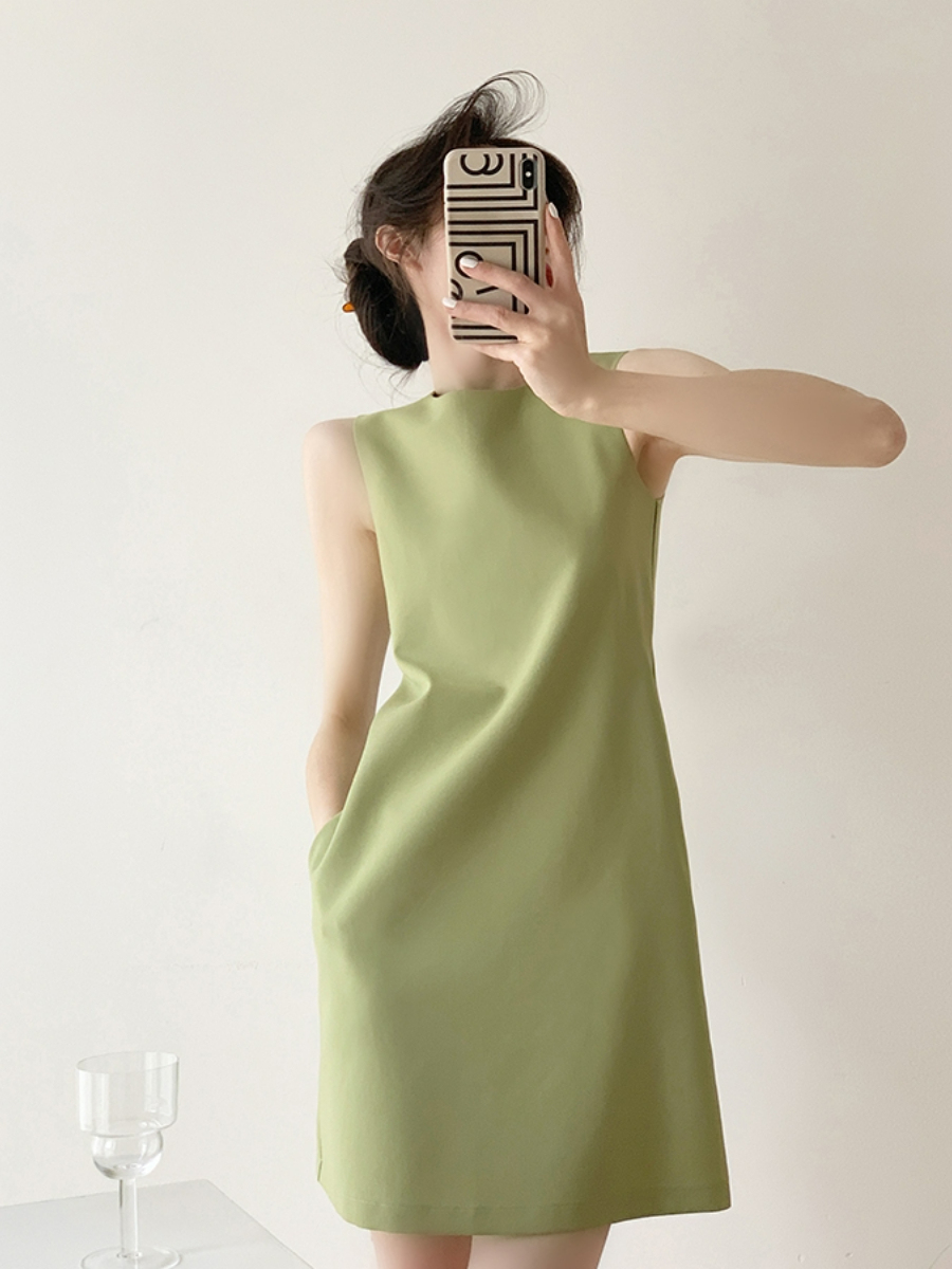 Melani Shift Dress-The Black Bow-