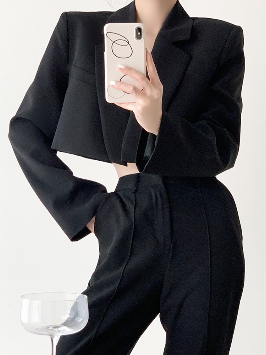 Lainey Lapel Collar Buttonless Cropped Blazer-The Black Bow-