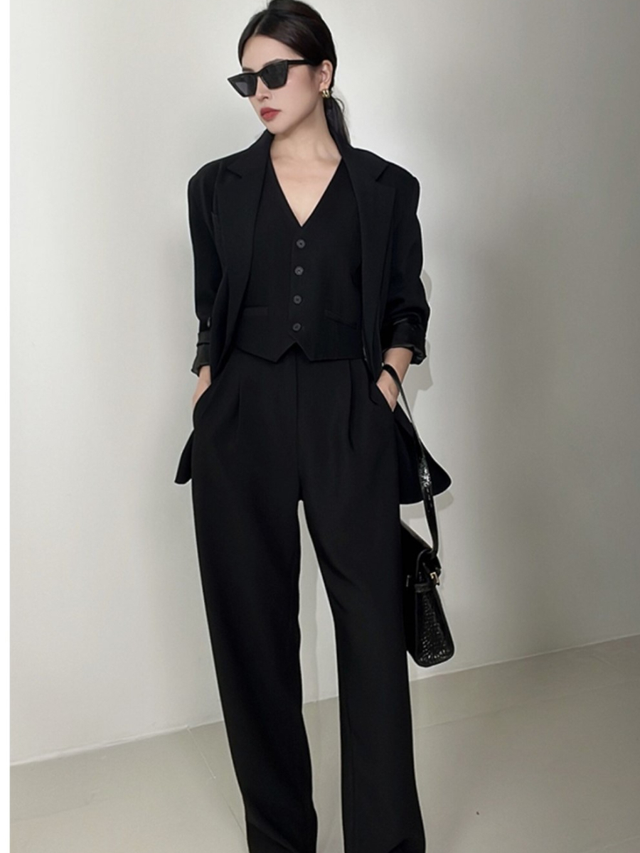 Geladine Solid Button Front Waistcoat-The Black Bow-