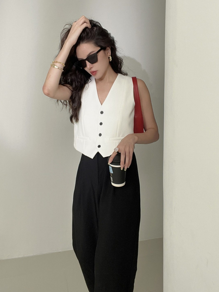 Geladine Solid Button Front Waistcoat-The Black Bow-