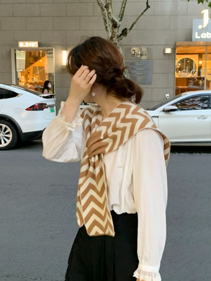 Wendy Zigzag Pattern Knit Shawl-The Black Bow-