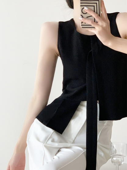 Daphne Asymmetrical Sleeveless Top-The Black Bow-