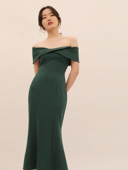 Natalya Off Shoulder Twist Mermaid Dress (Discounted-XS size)-The Black Bow-