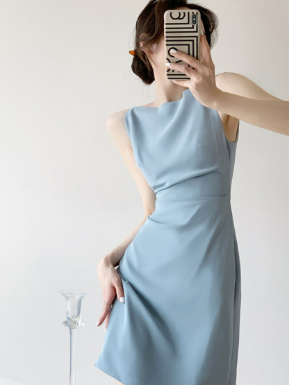 Lumi Bateau Neck Minimalist Dress-The Black Bow-