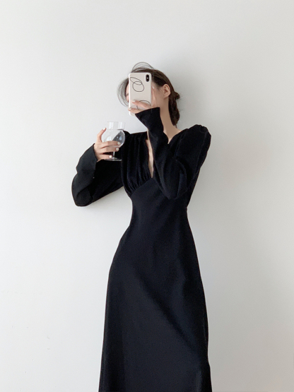Uriella Deep-V Vintage Puff Sleeves Dress-The Black Bow-