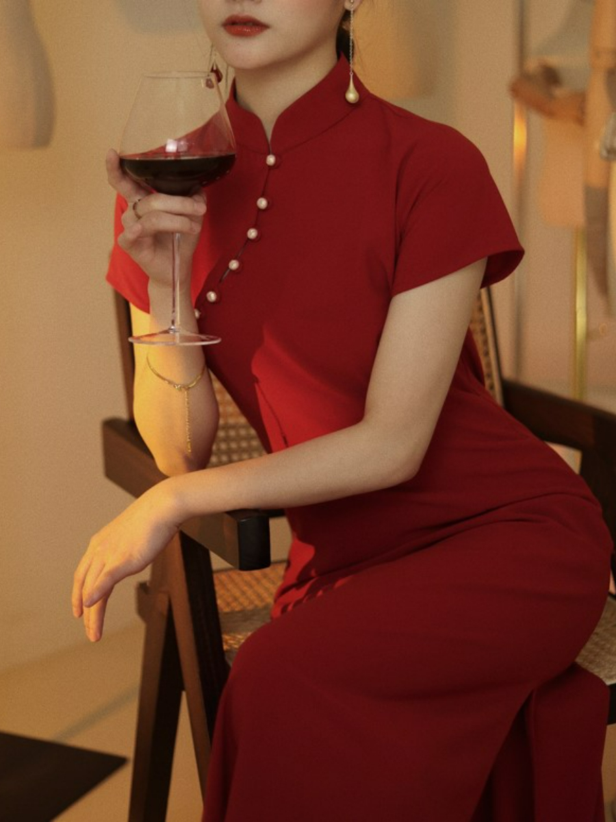 Huan Yong Pearl Embellished Cheongsam (Discounted-M size)-The Black Bow-