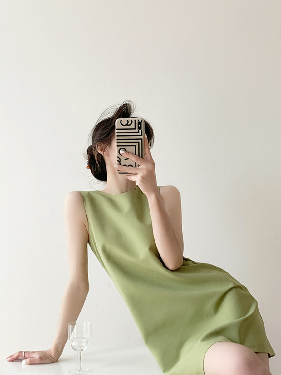 Melani Shift Dress-The Black Bow-