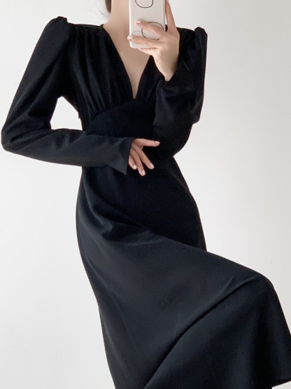 Uriella Deep-V Vintage Puff Sleeves Dress-The Black Bow-