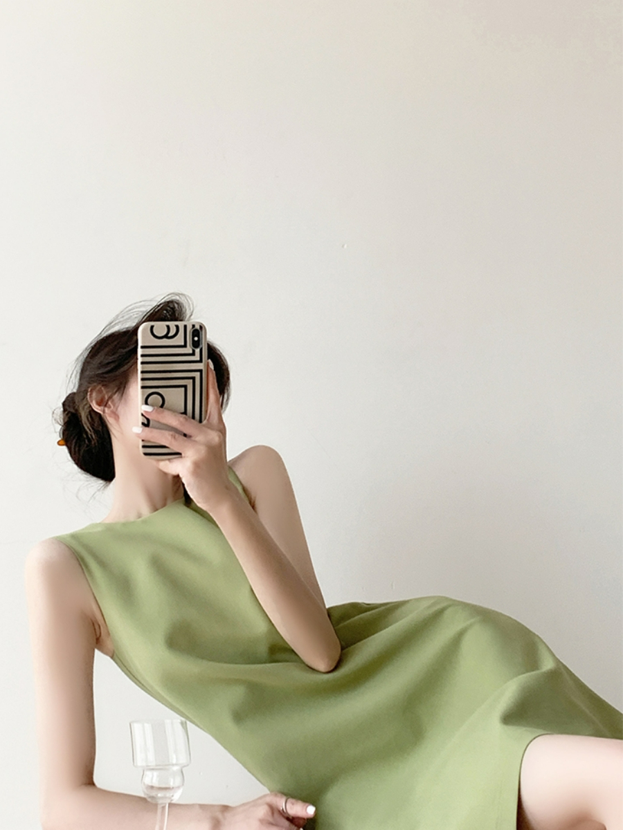 Melani Shift Dress-The Black Bow-