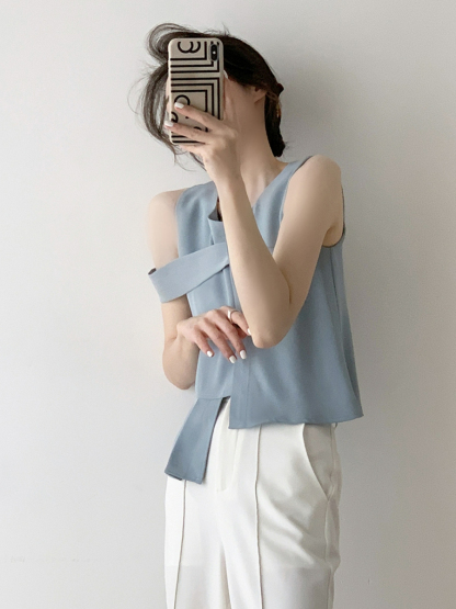 Daphne Asymmetrical Sleeveless Top-The Black Bow-