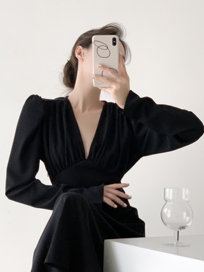 Uriella Deep-V Vintage Puff Sleeves Dress-The Black Bow-