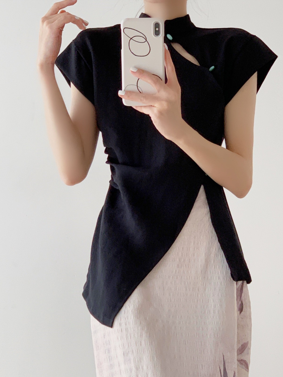 Zi Juan Slit Oriental Top-The Black Bow-