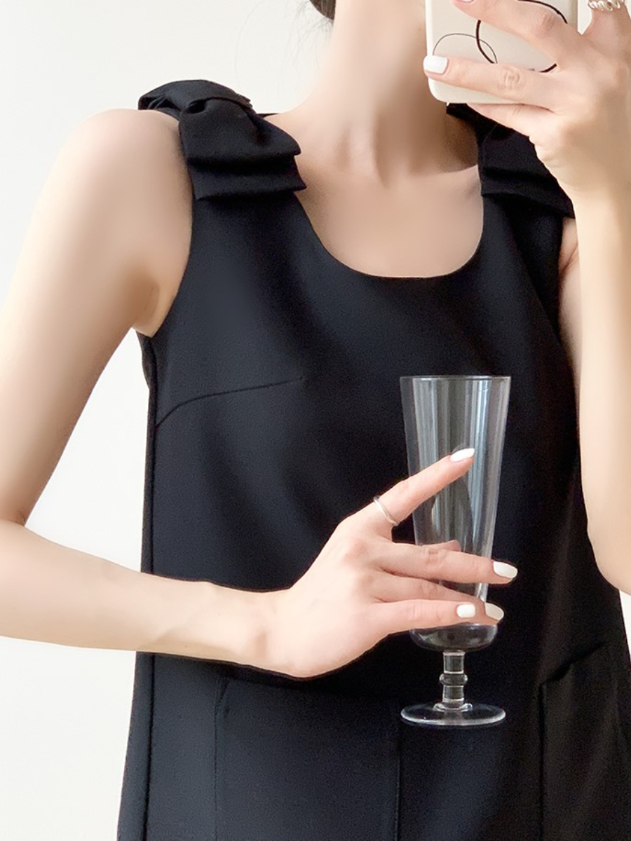 Rikke Solid Bow Sleeveless Shift Dress (Discounted-M size)-The Black Bow-