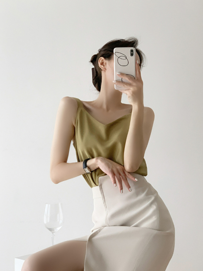 Avalynn Asymmetrical Tulip Skirt-The Black Bow-